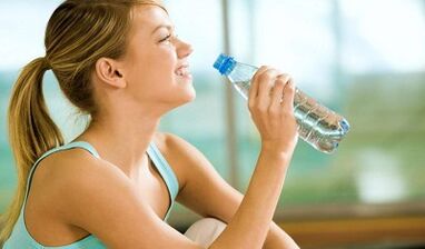 Vantaxes e desvantaxes dunha dieta de beber